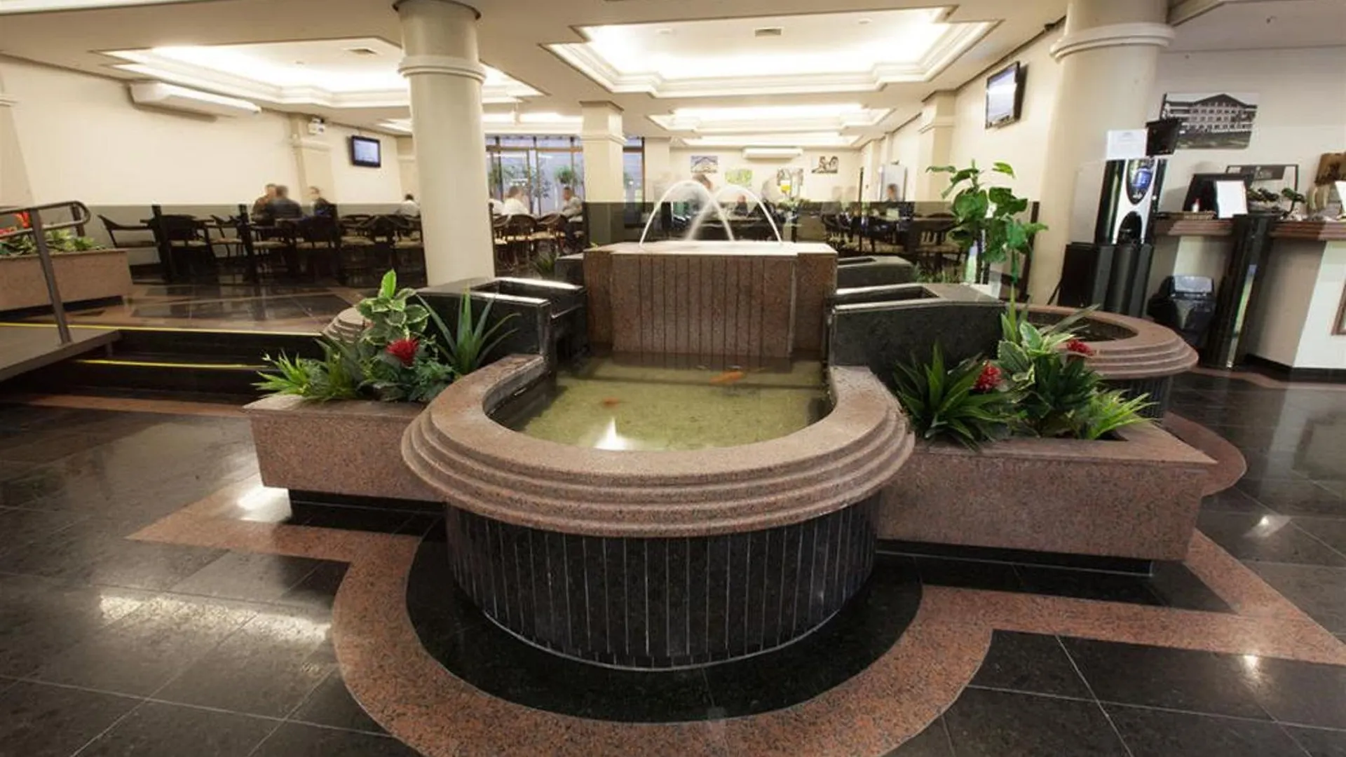 Hotel Mansiones Blumenau